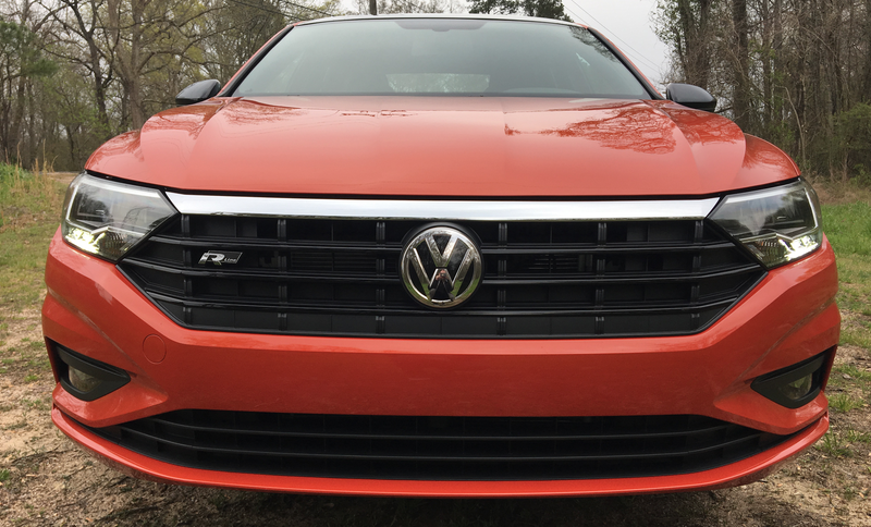 Illustration for article titled The 2019 VW Jetta Seems Pretty Good And Still Comes With A Stick